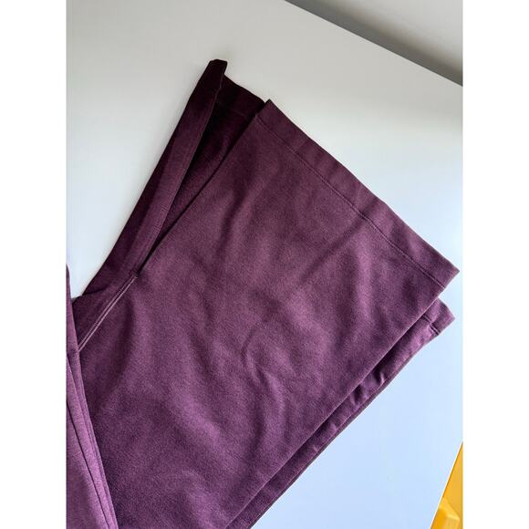 $118 Vuori Granite Burgundy High Waist Flare Leggings - Small - Picture 4 of 7